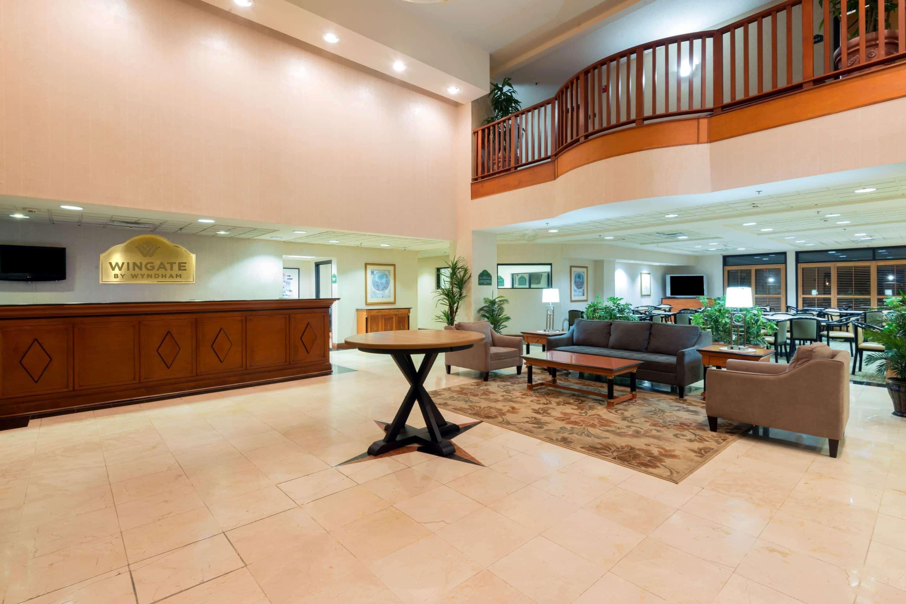 Wingate By Wyndham Montgomery Extérieur photo