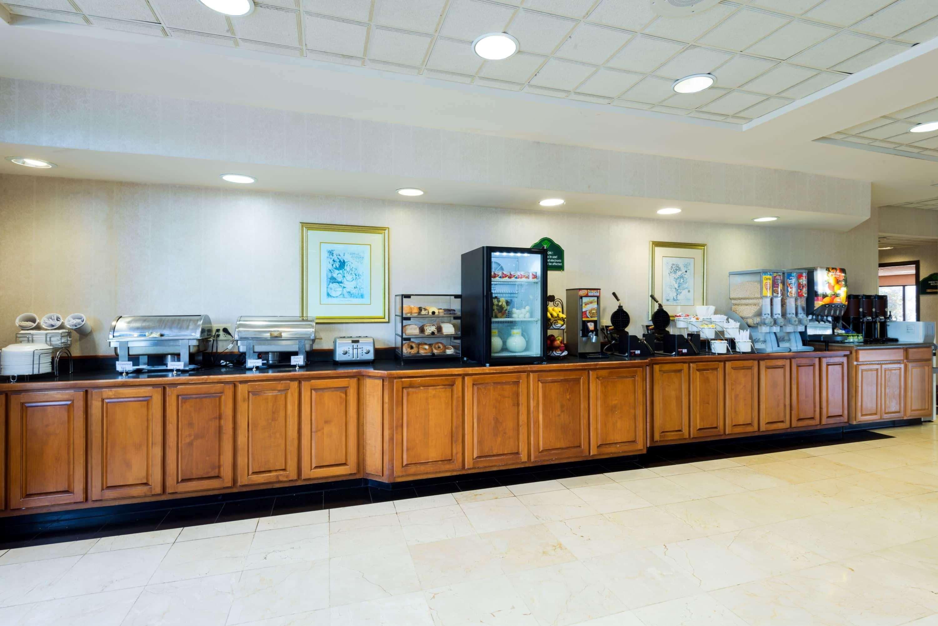 Wingate By Wyndham Montgomery Extérieur photo