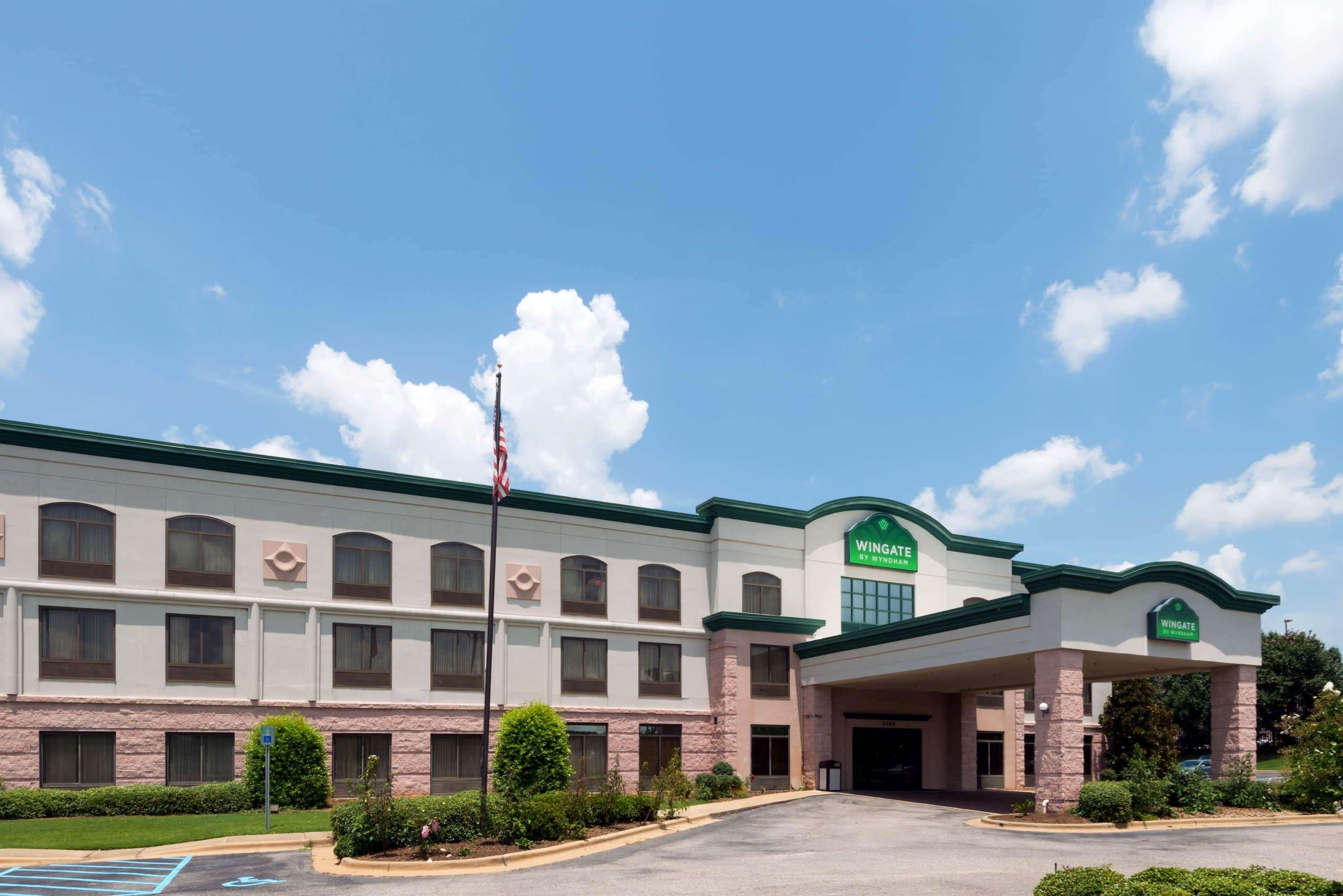 Wingate By Wyndham Montgomery Extérieur photo
