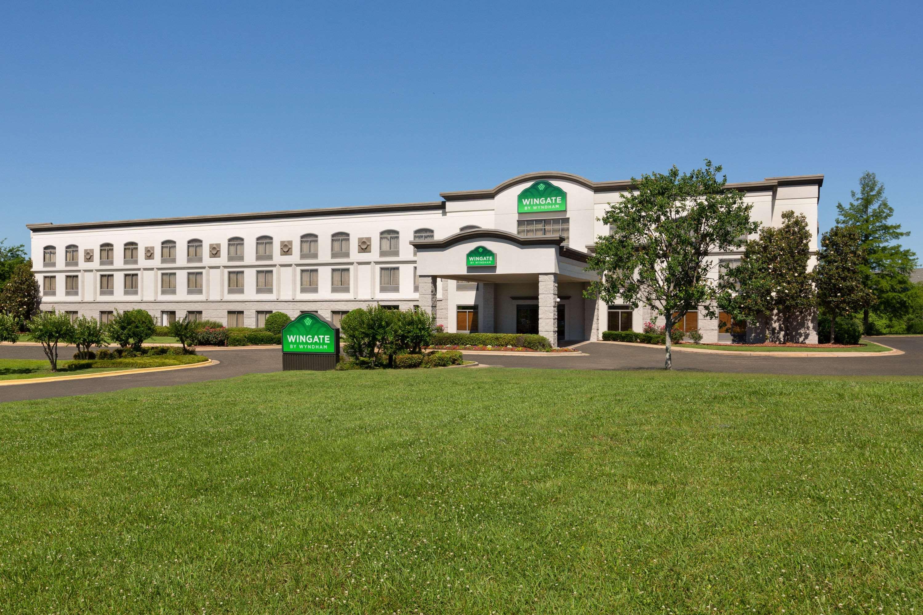 Wingate By Wyndham Montgomery Extérieur photo